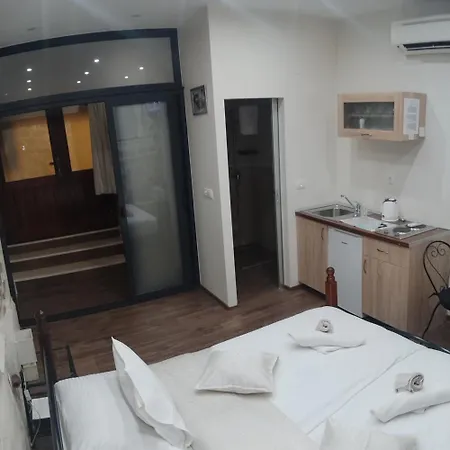 New Rustic Tonko Спліт